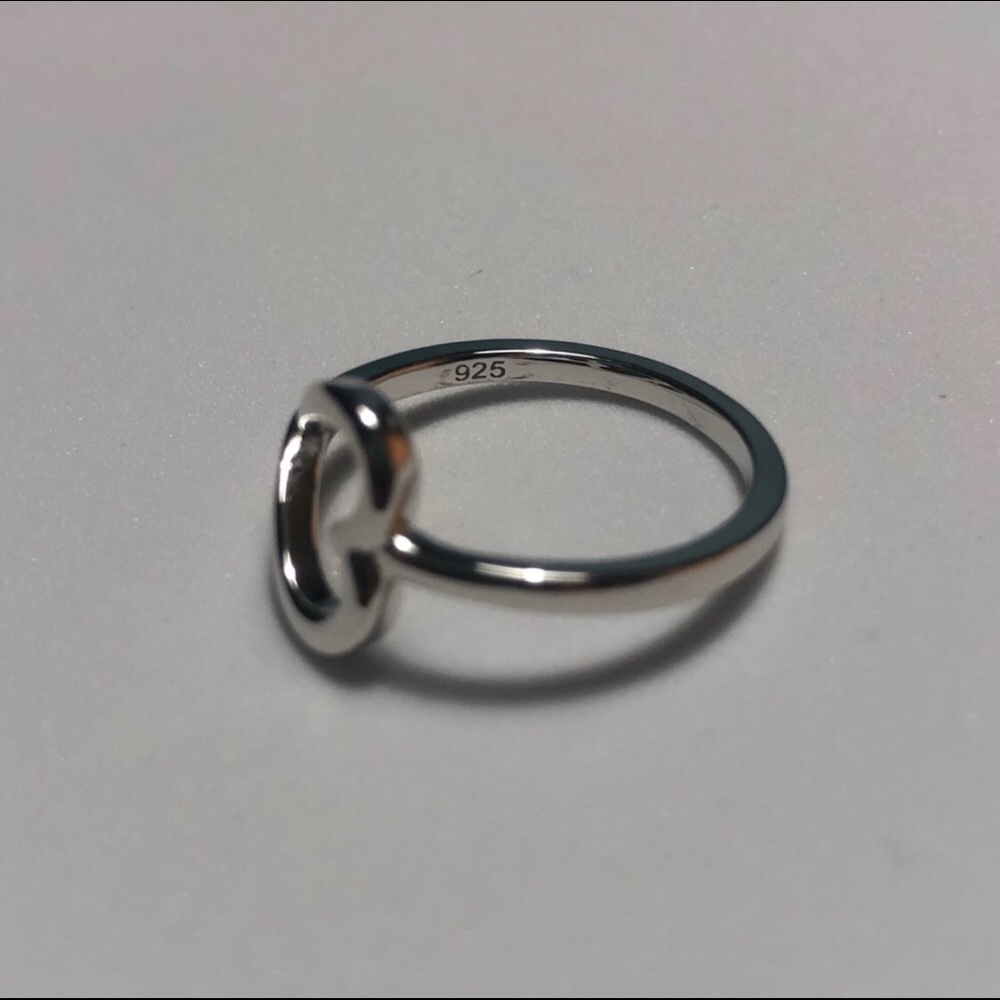 925 Sterling Silver Heart Ring - Picture 5 of 8